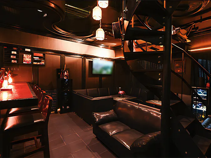 Bar YANEURAの店内写真